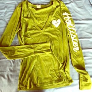 Green Hollister long sleeve V-neck -M-